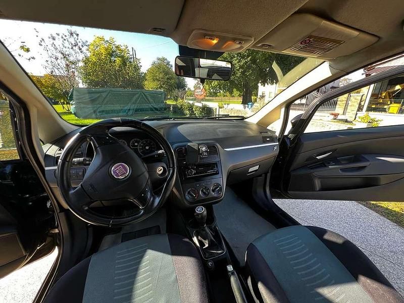 Usata Fiat Punto Active 75 CV (55 kW) 2008 Nero Berlina