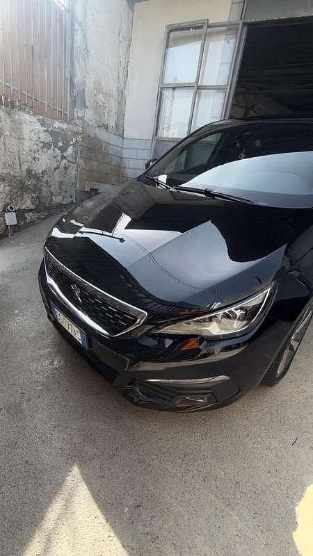 Usata Peugeot 308 GT-line 131 CV (96 kW) 2021 Nero Berlina
