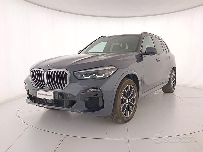 Grigio Usata 2020 BMW X5 M Sport SUV | 46.500 € (Buon prezzo) - Immagine 1/4