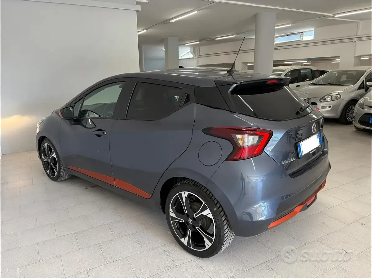 Usata Nissan Micra N-Connecta 90 CV (66 kW) 2017 Grigio Utilitaria