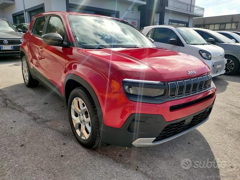 Usata Jeep Avenger Altitude 101 CV (74 kW) 2024 Rosso SUV