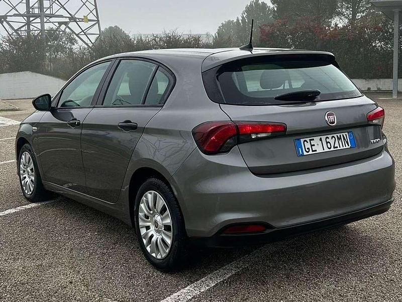 Grigio Usata 2021 Fiat Tipo Business Berlina | 9500 € (Super prezzo) - Immagine 1/4