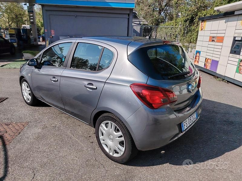 Usata Opel Corsa 90 CV (66 kW) 2018 Blu Utilitaria