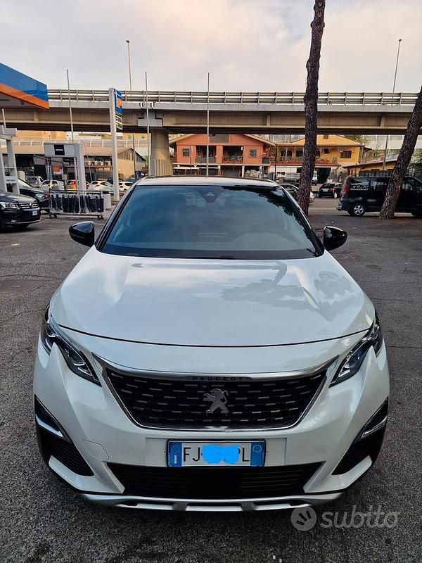 Usata 2017 Peugeot 3008 GT-line Tre volumi | 11.500 € (Cara) - Immagine 1/4