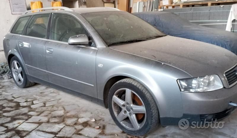 Usata 2003 Audi A4 Station wagon | 1500 € (Ottimo prezzo) - Immagine 1/3