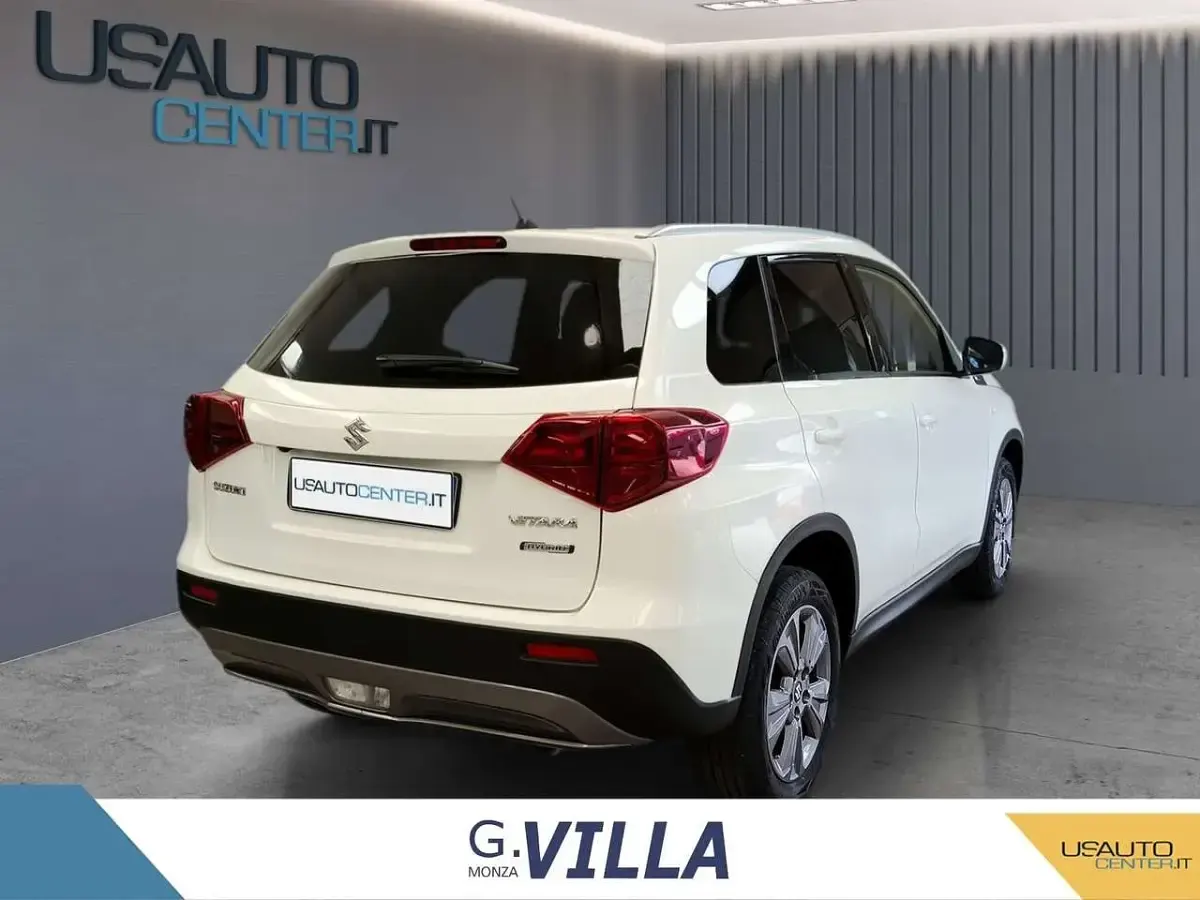Usata Suzuki Vitara Cool 129 CV (94 kW) 2024 Bianco SUV