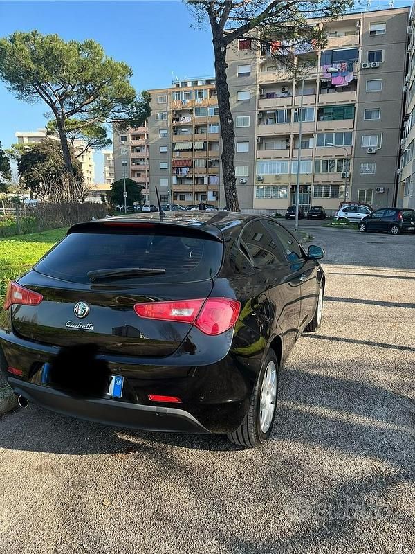 Usata Alfa Romeo Giulietta 105 CV (77 kW) 2011 Utilitaria