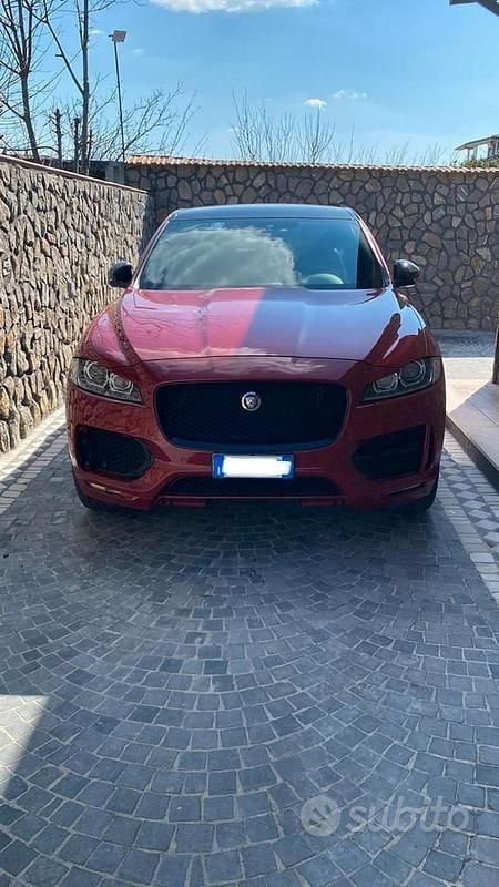 Usata Jaguar F-Pace 180 CV (132 kW) 2016 Rosso SUV