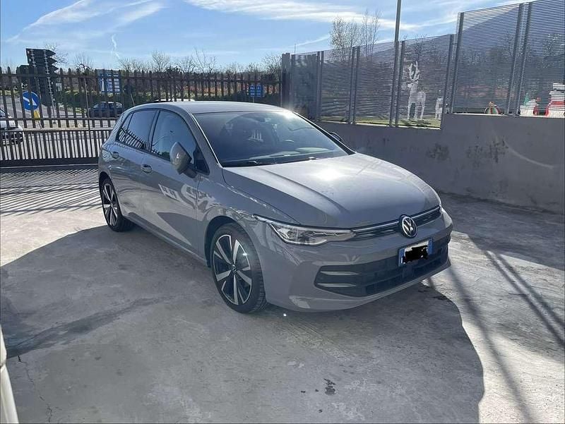 Usata VW Golf VIII Edition 150 CV (110 kW) 2024 Grigio Berlina