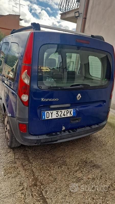 Usata Renault Kangoo 85 CV (62 kW) 2009 Blu Monovolume