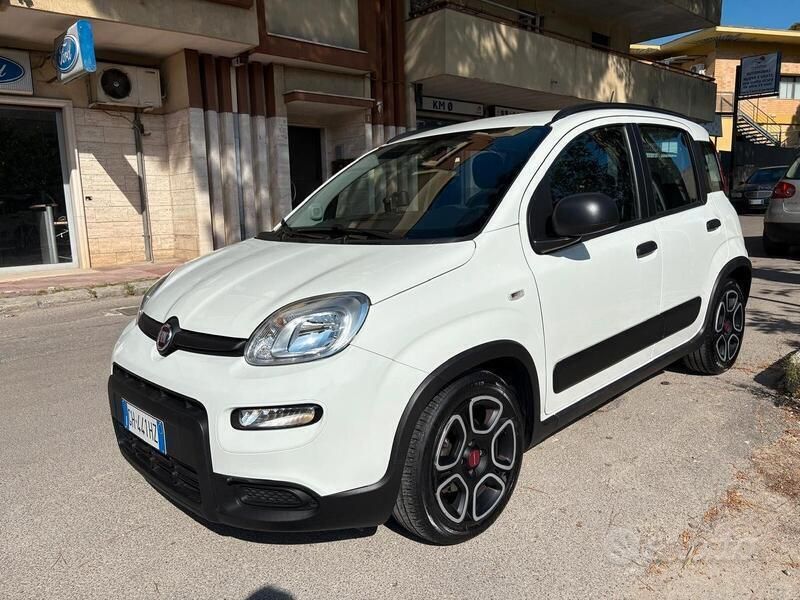 Bianco Usata 2021 Fiat Panda City Life Due volumi | 13.500 € (Molto cara) - Immagine 1/4