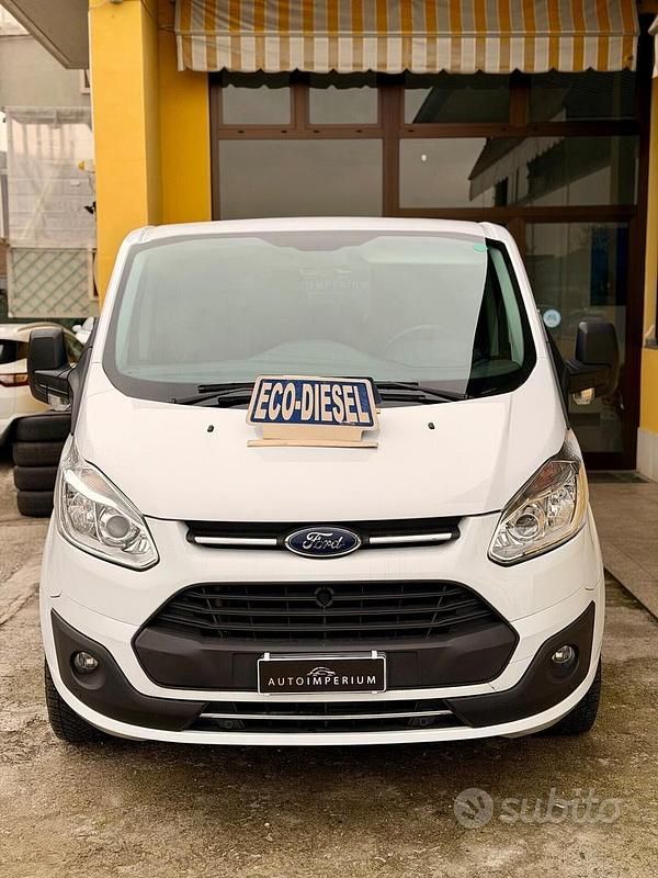 Usata Ford Tourneo 105 CV (77 kW) 2017 Bianco Monovolume