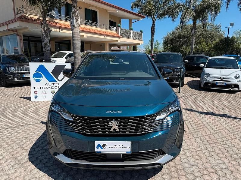 Usata Peugeot 3008 Allure 131 CV (96 kW) 2023 Blu/azzurro SUV