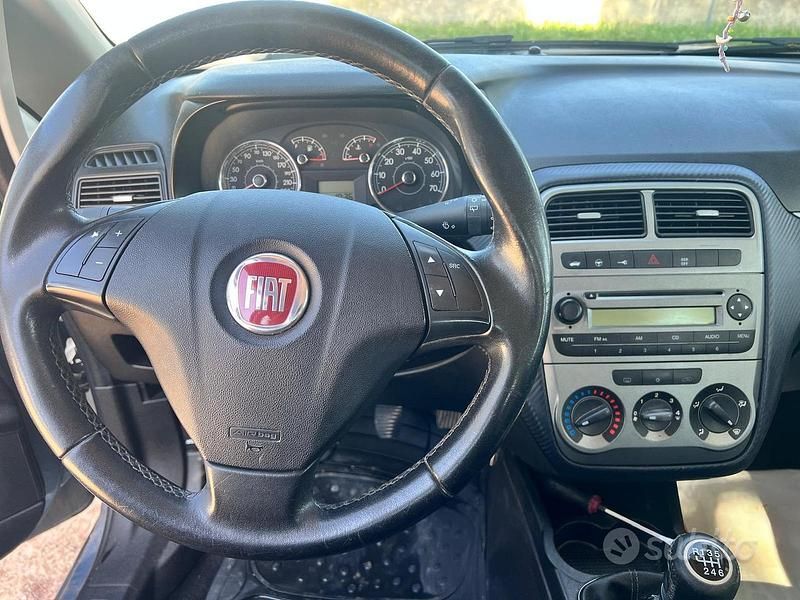 Usata Fiat Punto 90 CV (66 kW) 2009 Grigio Utilitaria