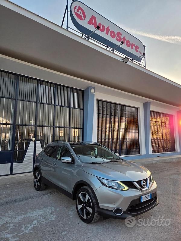 Usata Nissan Qashqai Tekna 110 CV (80 kW) 2016 Grigio SUV
