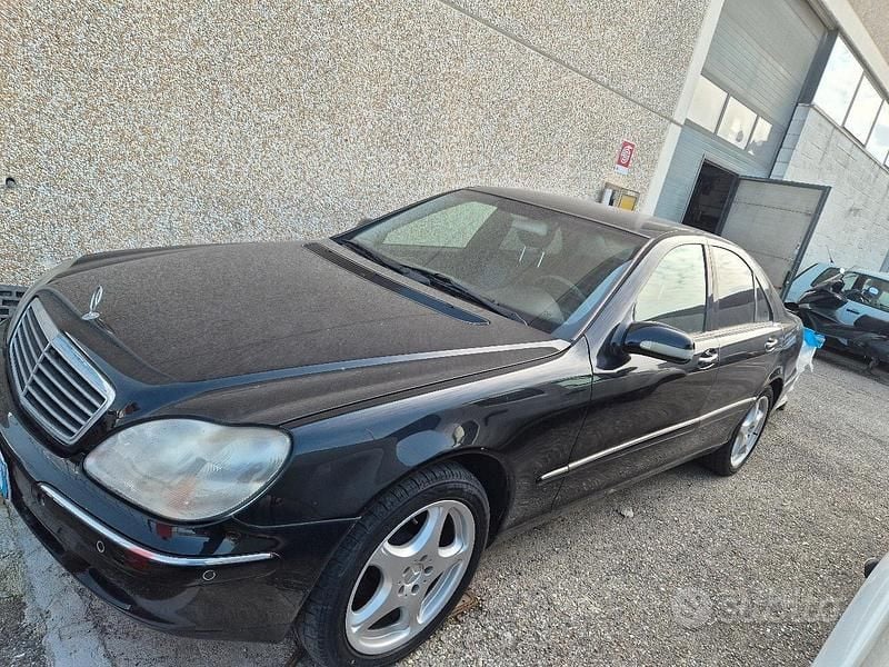 Usata Mercedes S320 224 CV (164 kW) 1999 Nero Berlina