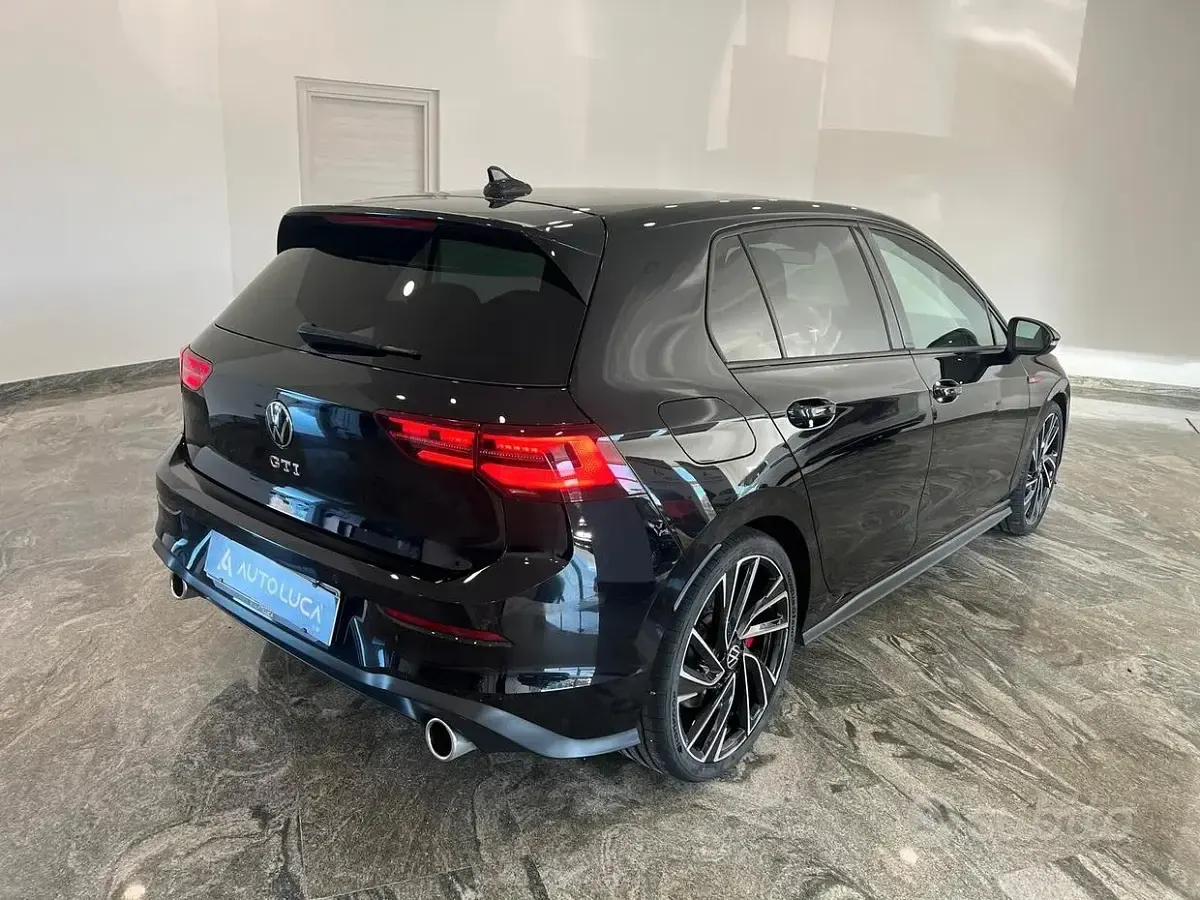 Usata VW Golf VIII GTI 245 CV (180 kW) 2021 Nero Berlina