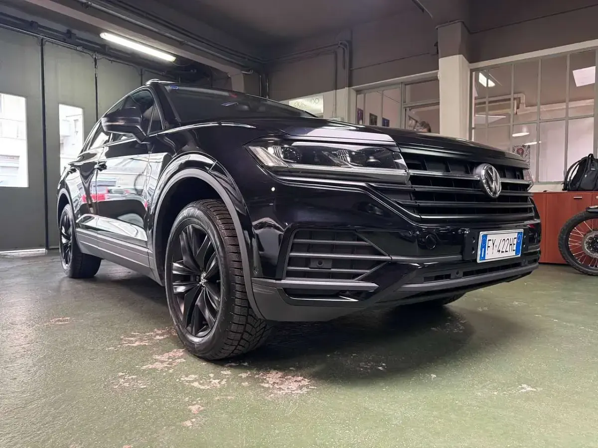 Usata VW Touareg Style 231 CV (169 kW) 2019 Nero SUV