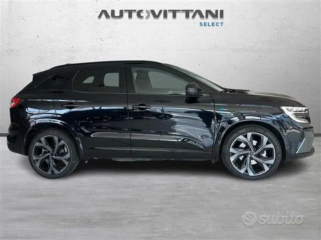 Usata Renault Austral Iconic Esprit Alpine 131 CV (96 kW) 2023 Nero SUV