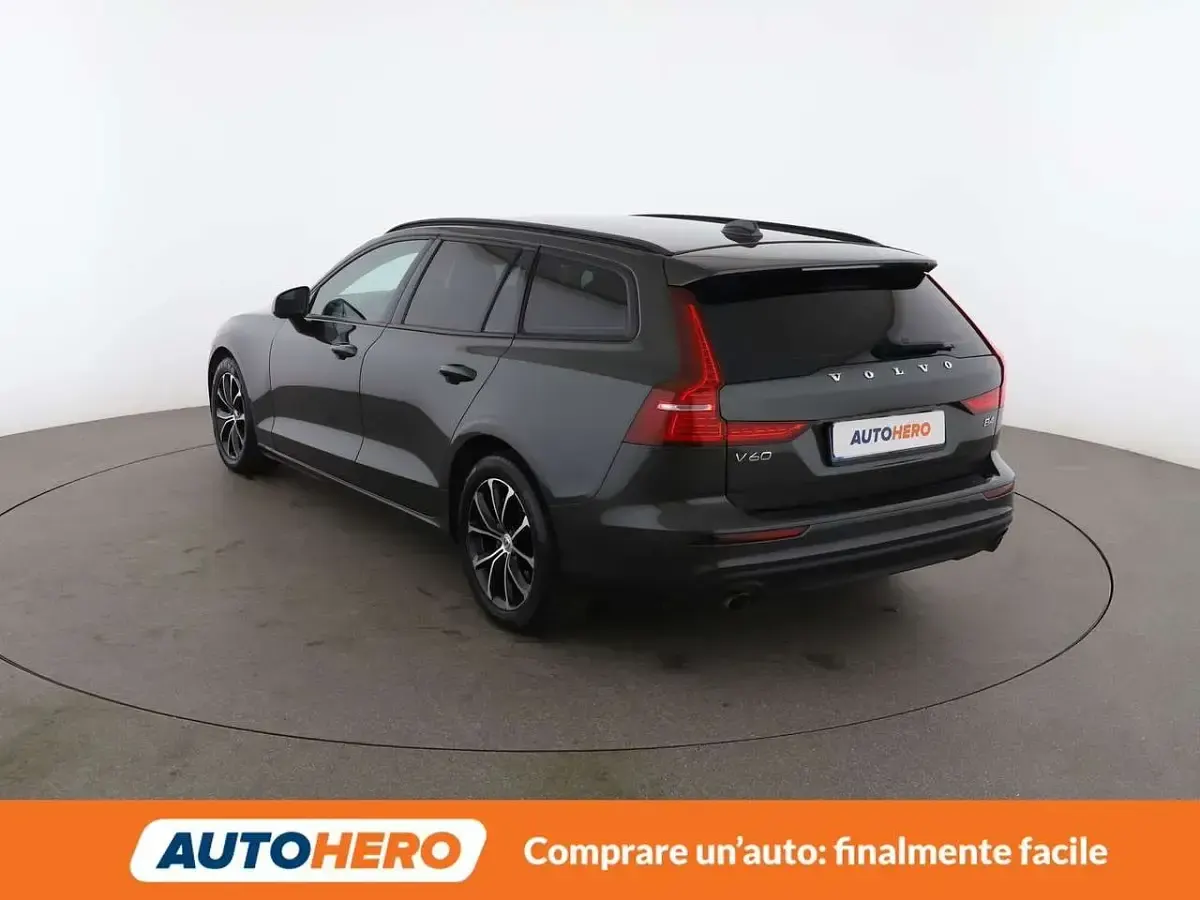 Usata Volvo V60 Business Edition 197 CV (144 kW) 2021 Grigio Station wagon