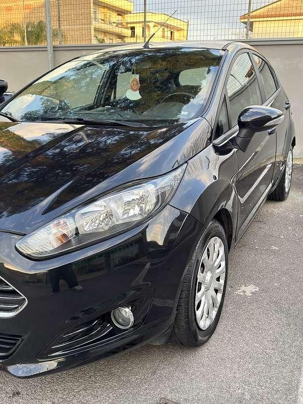 Usata Ford Fiesta Business Edition 75 CV (55 kW) 2014 Berlina