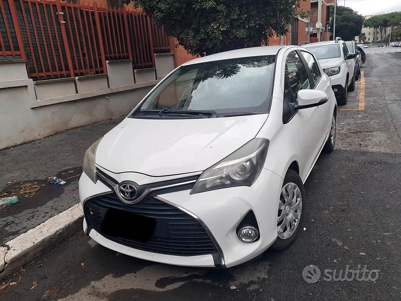 Usata Toyota Yaris 2014 Bianco Utilitaria