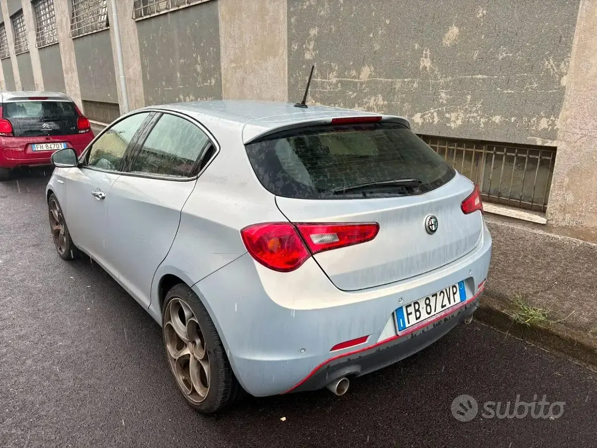 Usata Alfa Romeo Giulietta 175 CV (128 kW) 2016 Utilitaria