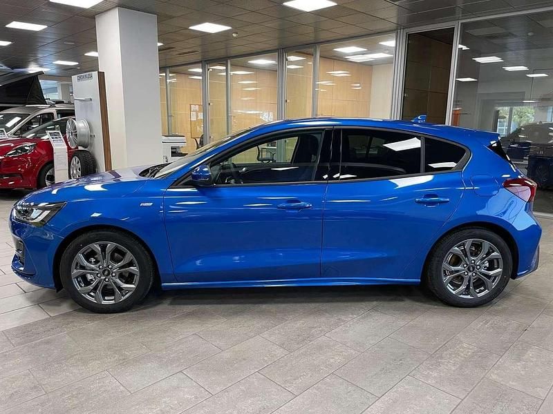 Nuova Ford Focus ST-Line 125 CV (91 kW) 2025 Desert island blue Berlina