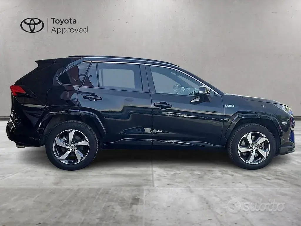 Usata Toyota RAV4 Hybrid 306 CV (225 kW) 2021 Deep black met SUV