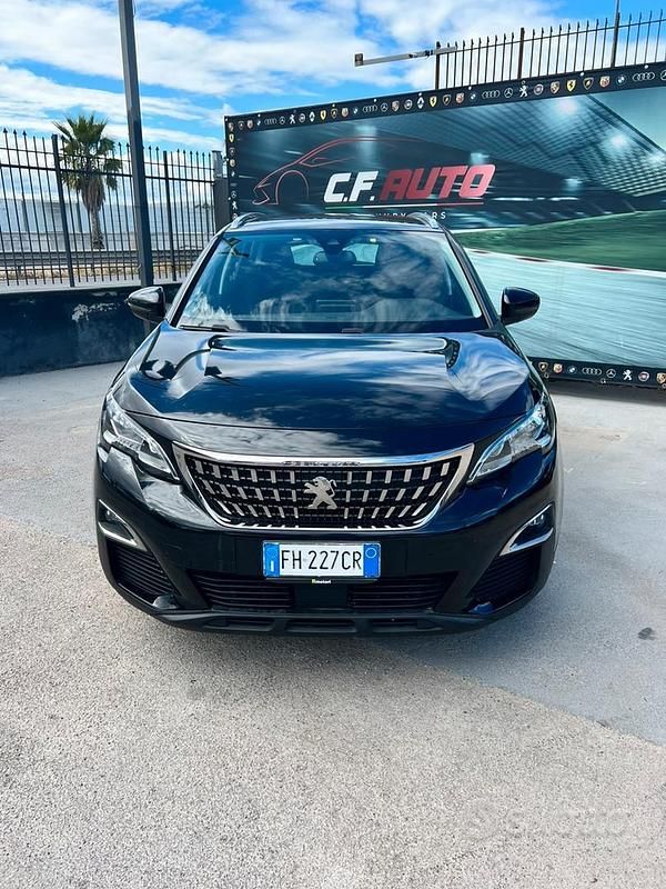 Usata Peugeot 3008 120 CV (88 kW) 2017 Nero SUV