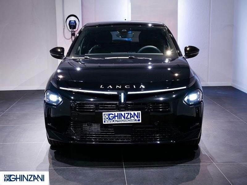 Nuova Lancia Ypsilon 110 CV (80 kW) 2025 Nero Utilitaria