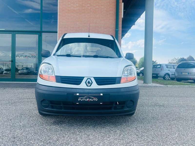 Usata Renault Kangoo 68 CV (50 kW) 2006 Bianco Monovolume