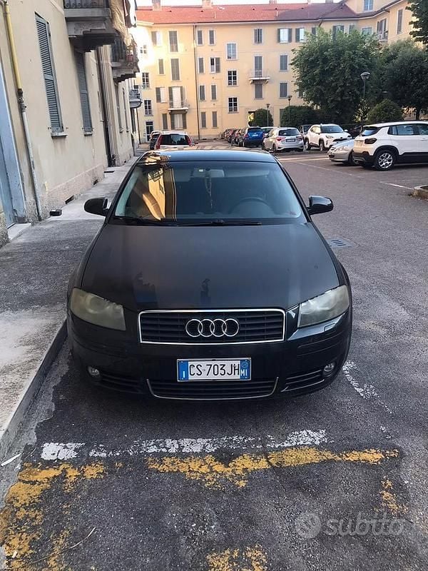 Nero Usata 2004 Audi A3 Due volumi | 800 € (Super prezzo) - Immagine 1/4