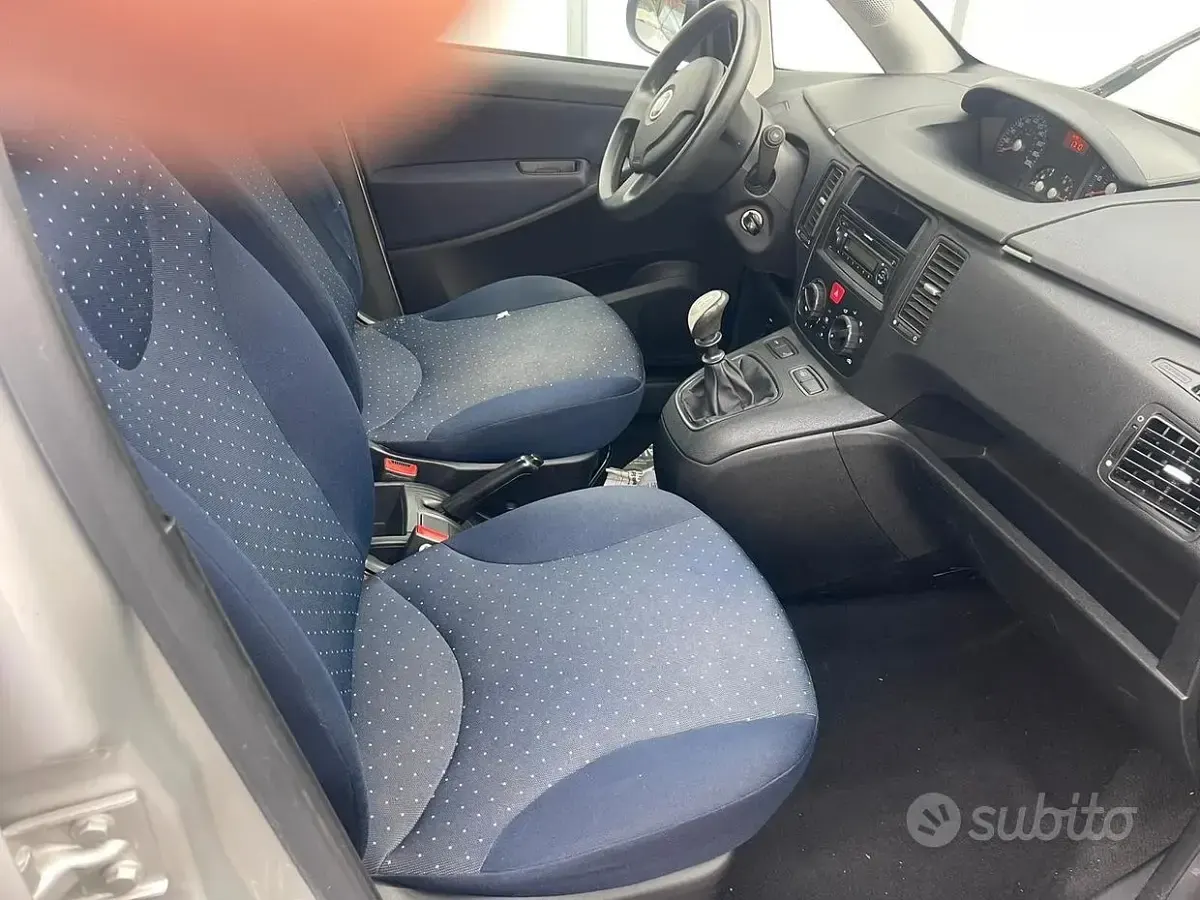 Usata Fiat Idea Dynamic 95 CV (69 kW) 2011 Grigio Monovolume