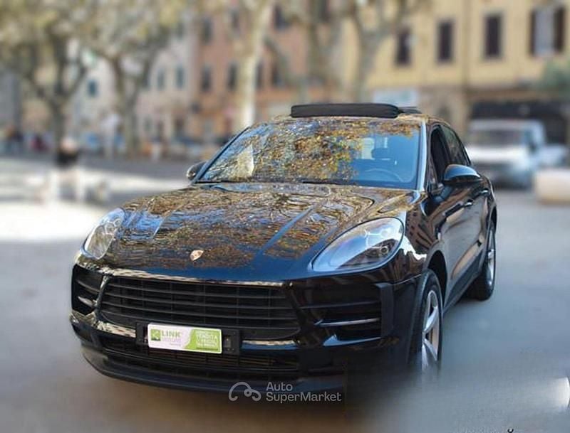 Nero Usata 2019 Porsche Macan SUV | 49.700 € (Cara) - Immagine 1/4