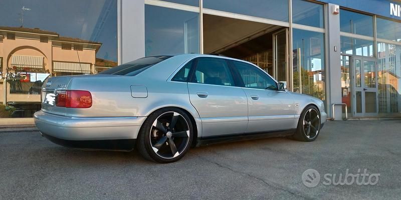 Usata Audi A8 Sport 180 CV (132 kW) 2000 Grigio Berlina