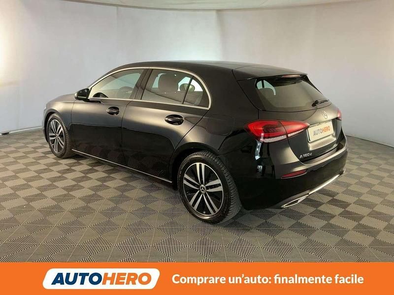 Usata Mercedes A180 116 CV (85 kW) 2021 Nero Berlina