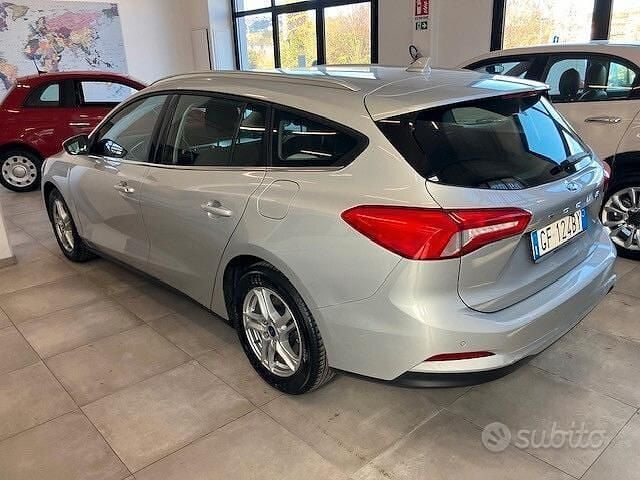 Usata Ford Focus Business Edition 95 CV (69 kW) 2021 Grigio Station wagon