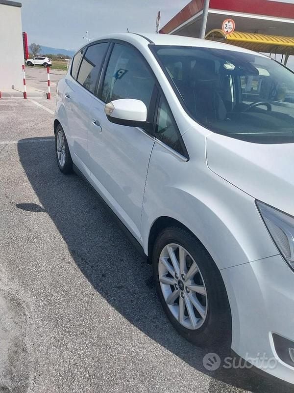 Usata Ford C-MAX Titanium S 120 CV (88 kW) 2018 Bianco Monovolume