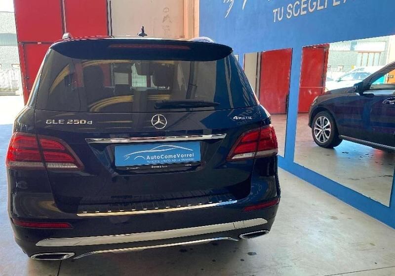 Usata Mercedes GLE250 Premium 204 CV (150 kW) 2017 Beige SUV
