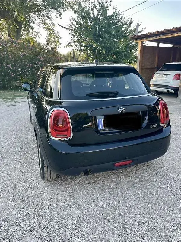 Usata Mini ONE 102 CV (75 kW) 2018 Utilitaria
