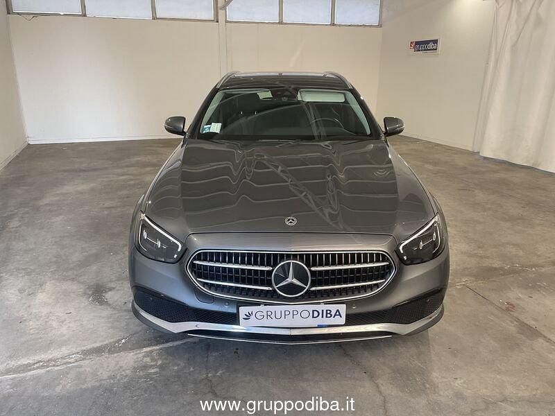 Usata Mercedes 200 Sport 160 CV (117 kW) 2022 Argento Station wagon