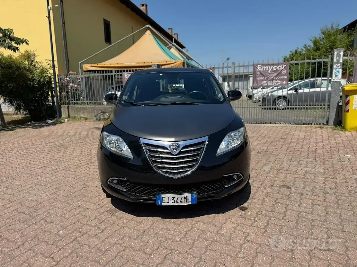 Usata Lancia Ypsilon S 69 CV (50 kW) 2011 Nero Utilitaria