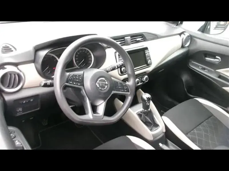 Usata Nissan Micra Visia 71 CV (52 kW) 2018 Bianco Utilitaria