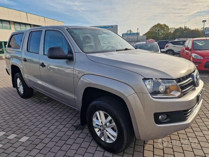 Usata VW Amarok 180 CV (132 kW) 2015 Grigio Pick-up
