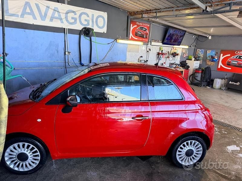 Begagnad Fiat 500 69 HK (50 kW) 2018 Röd Sedan