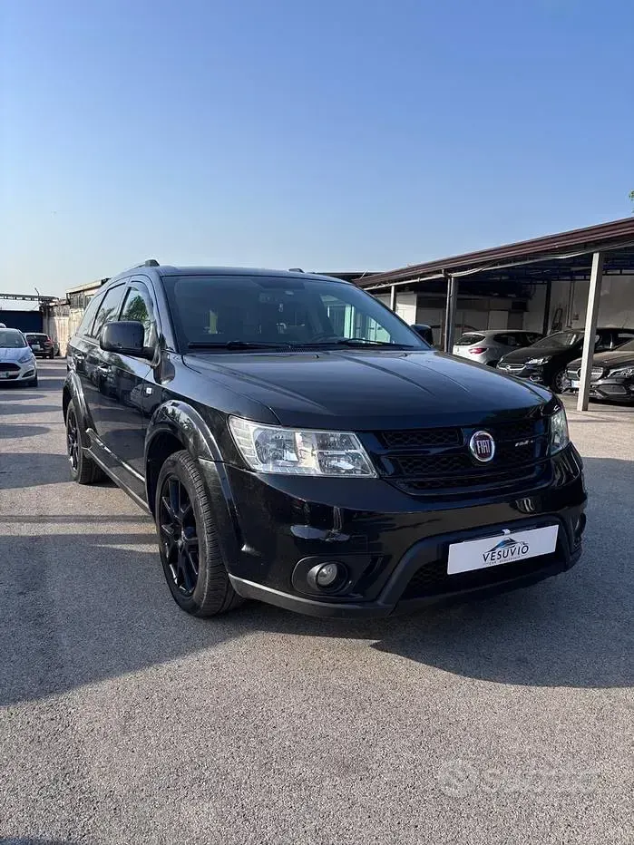 Usata Fiat Freemont Lounge 170 CV (125 kW) 2014 Nero SUV