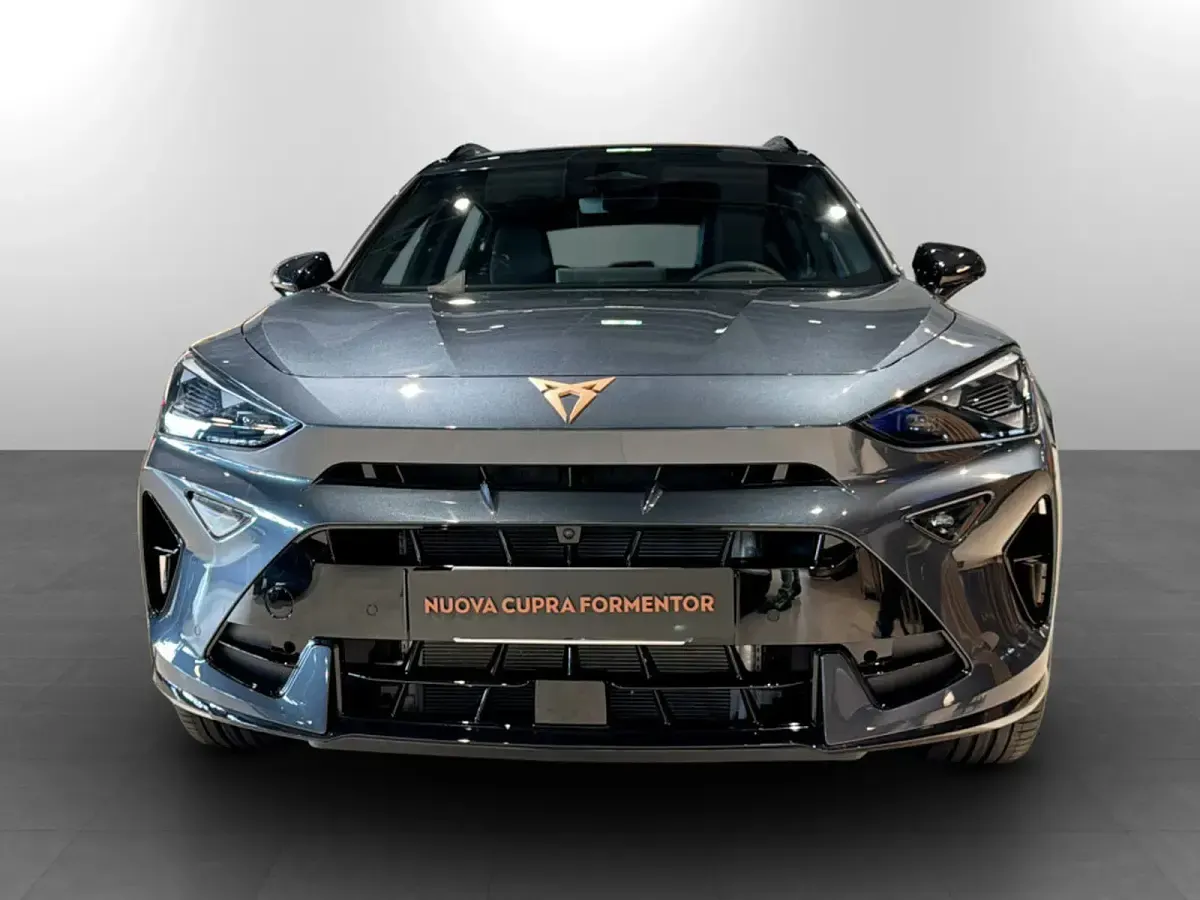 Nuova Cupra Formentor 150 CV (110 kW) 2026 Gray SUV