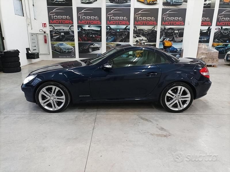 Usata Mercedes SLK200 163 CV (119 kW) 2005 Blu Cabrio