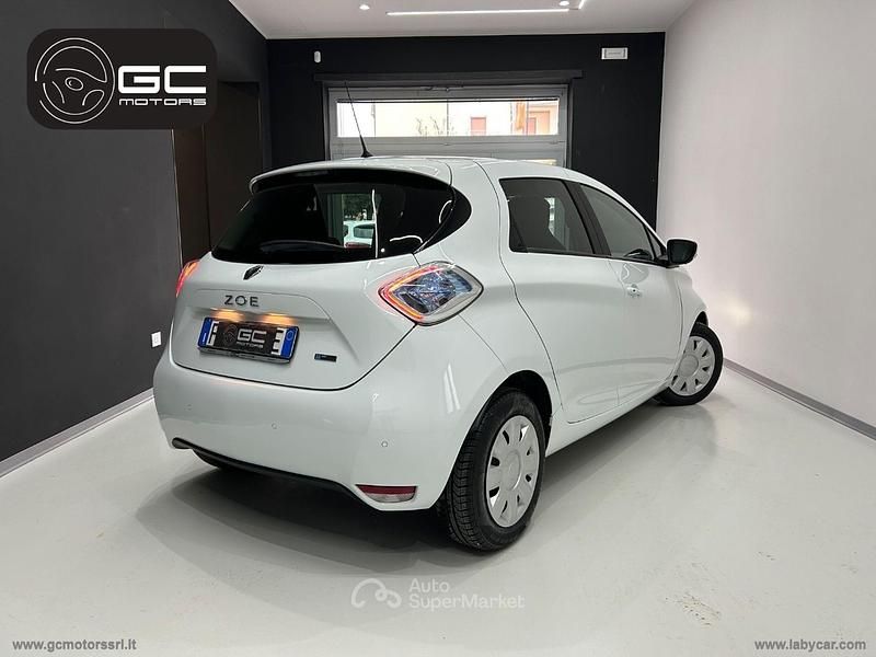 Usata Renault Zoe Life 67 kW (92 CV) 2018 Bianco Utilitaria